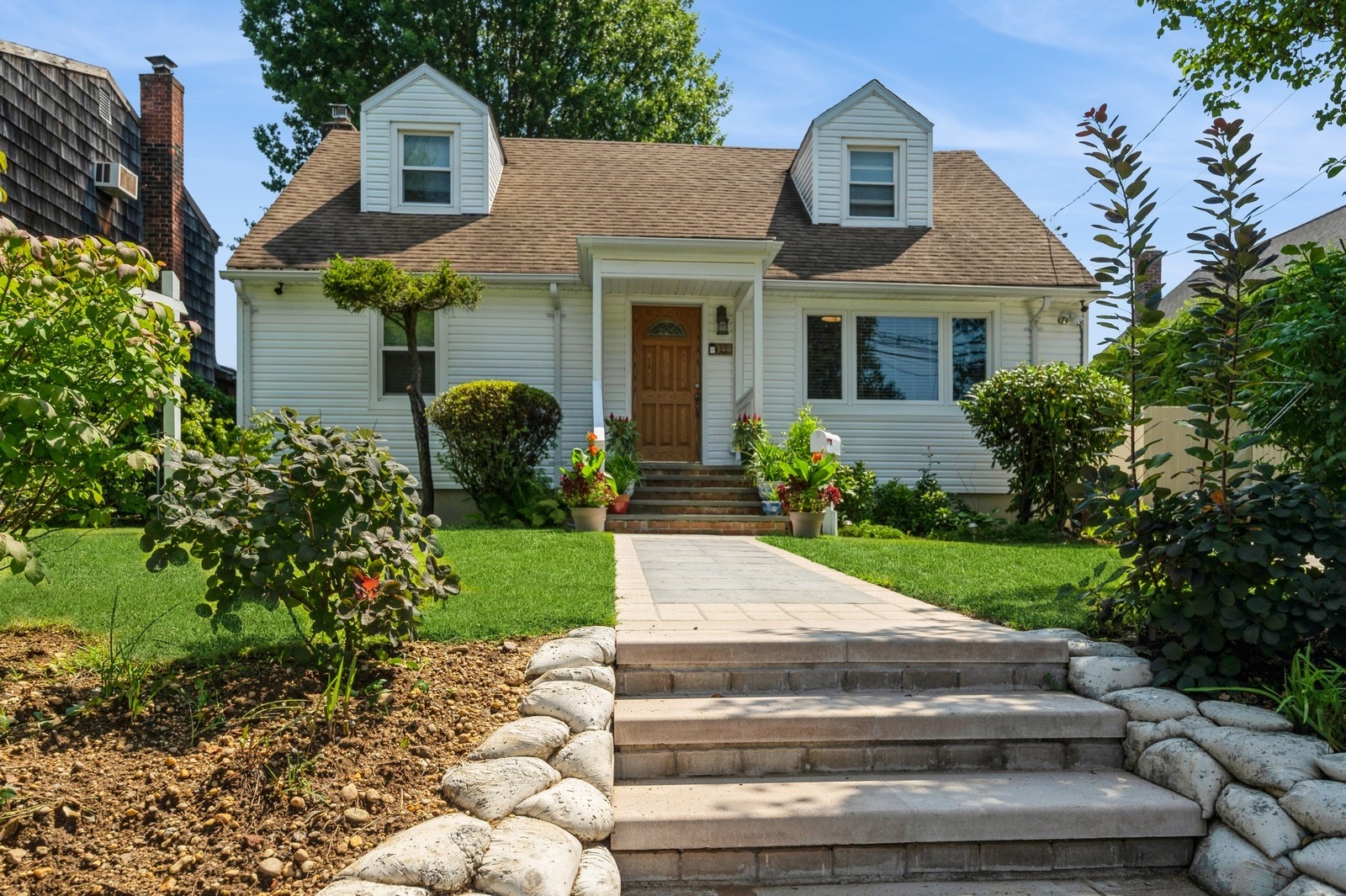 02_144LindenSt_2019_Large