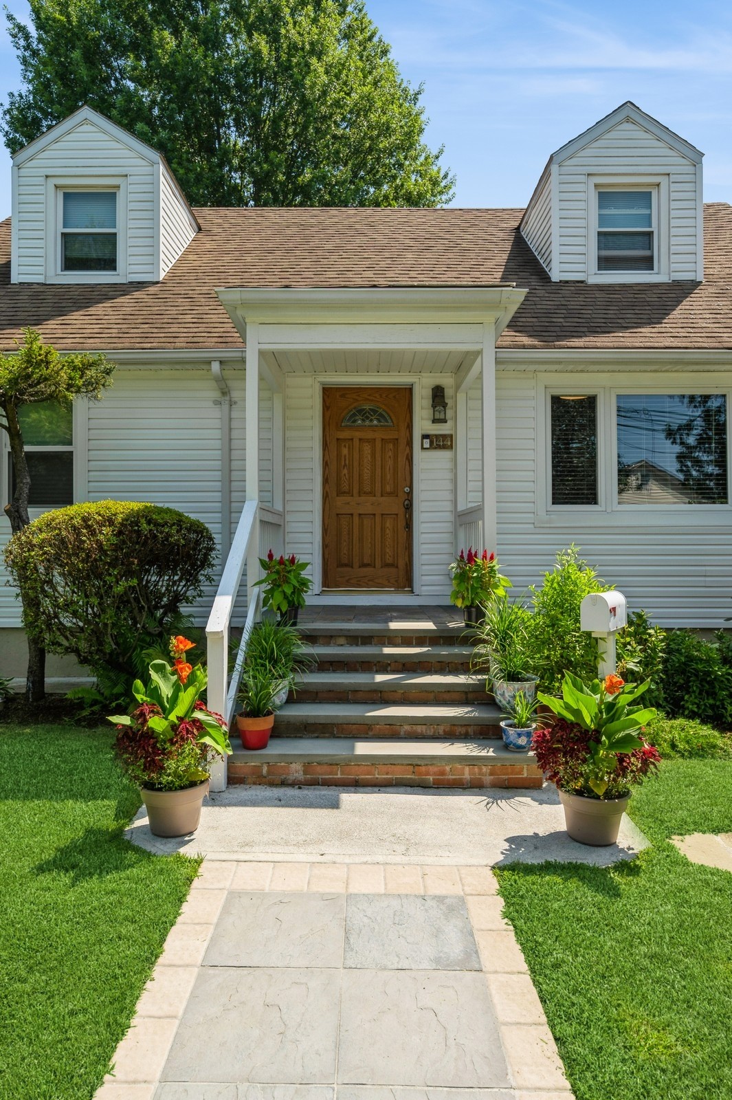 05_144LindenSt_2021_Large