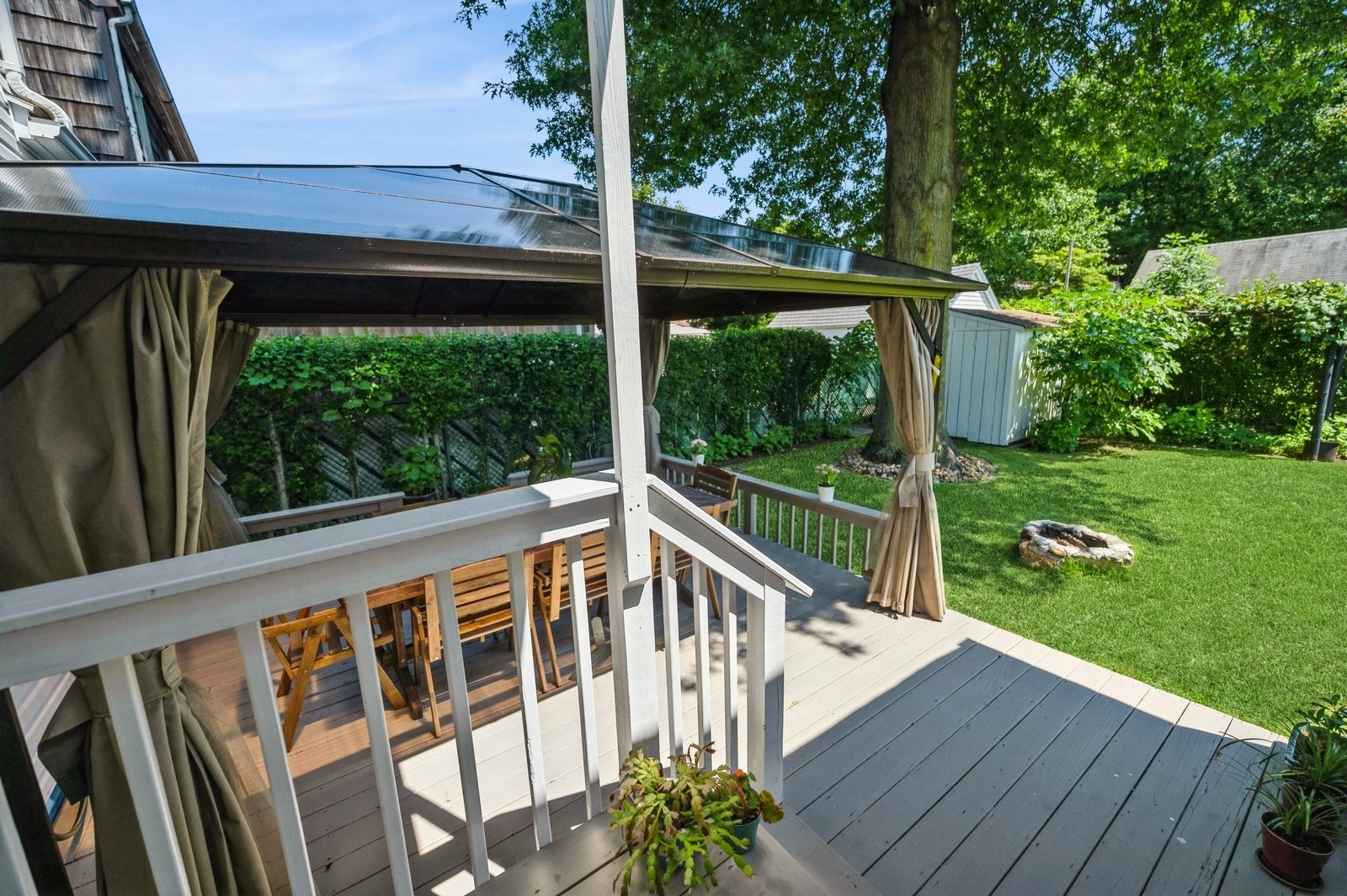 11_144LindenSt_2049_Large
