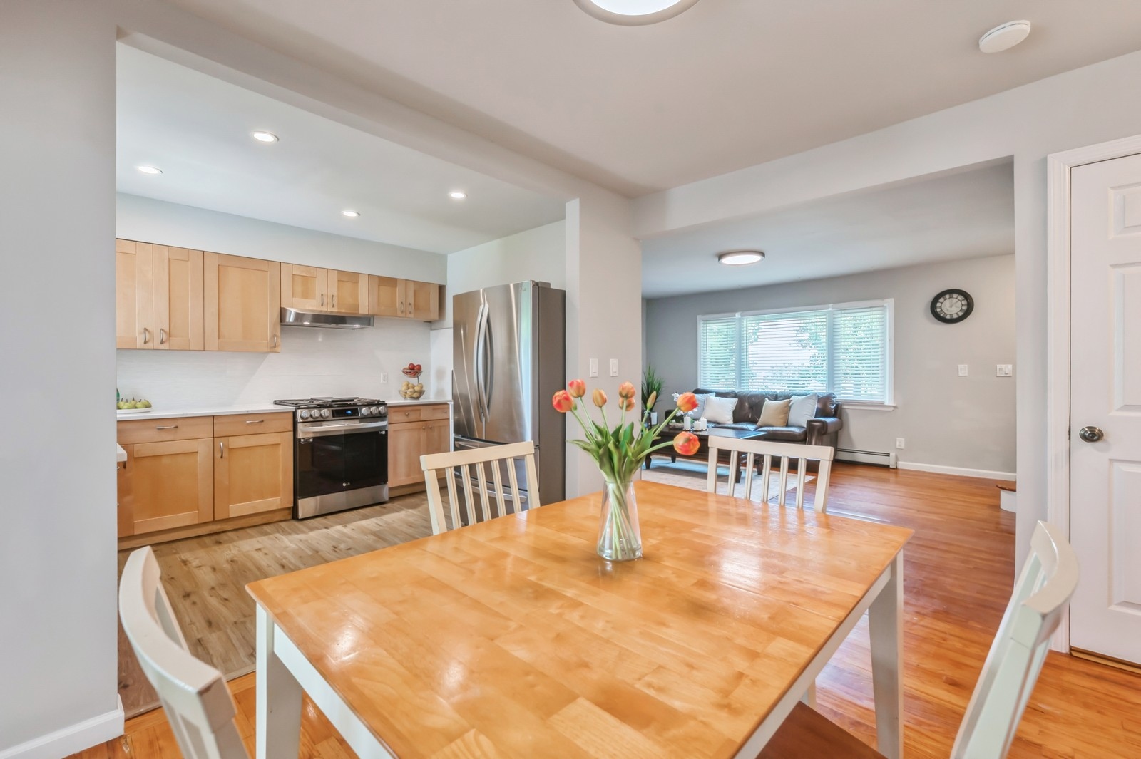 24_144LindenSt_2037_Large